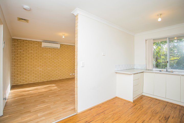 Photo - 1/73 Rockford Street, Mandurah WA 6210 - Image 4