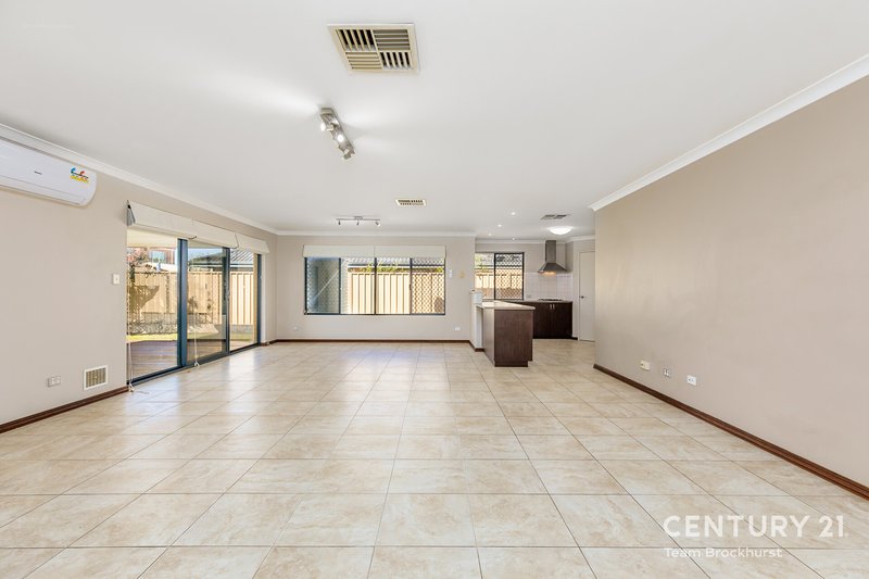 Photo - 173 Shreeve Road, Canning Vale WA 6155 - Image 2