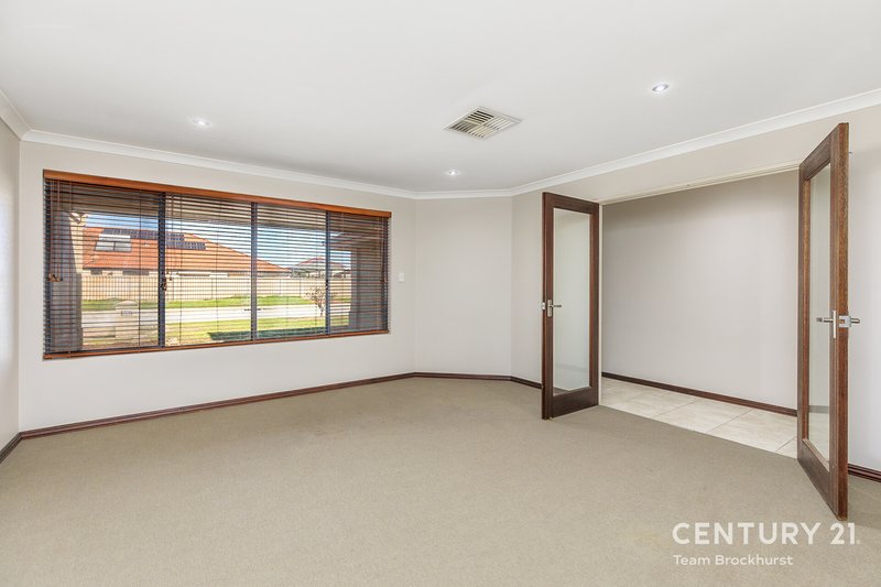 Photo - 173 Shreeve Road, Canning Vale WA 6155 - Image 3
