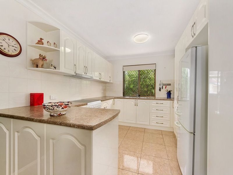 Photo - 17/3 Township Drive, Burleigh Heads QLD 4220 - Image 2