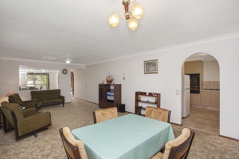 Photo - 1/73 Treeview Drive, Burleigh Waters QLD 4220 - Image 3