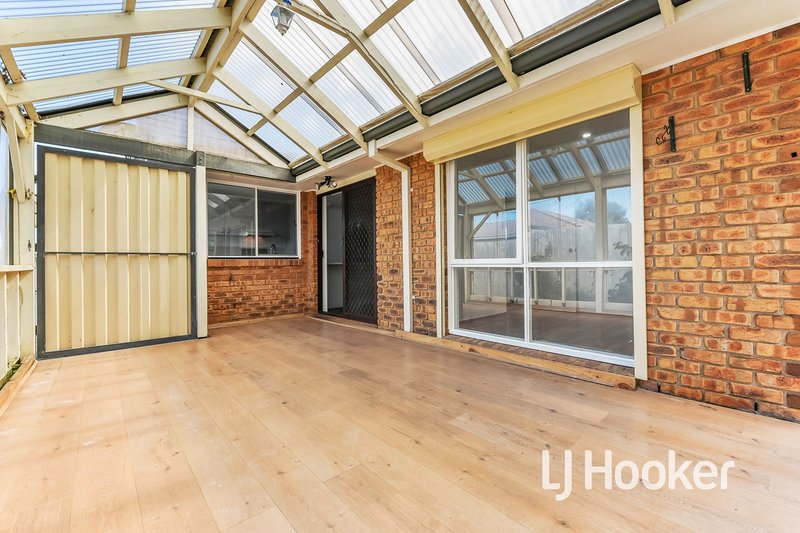 Photo - 1/73 Warana Drive, Hampton Park VIC 3976 - Image 11