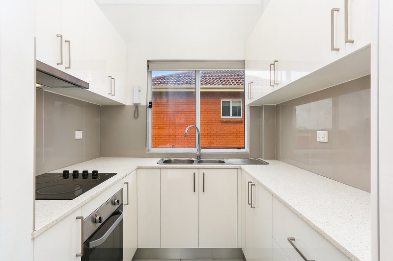 Photo - 17/30-32 President Avenue, Kogarah NSW 2217 - Image 2