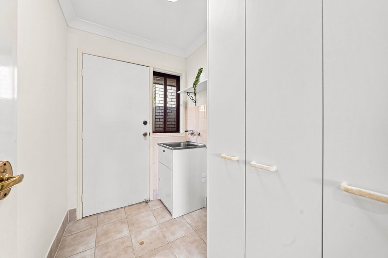 Photo - 17/30 Lindeman Place, Eight Mile Plains QLD 4113 - Image 17