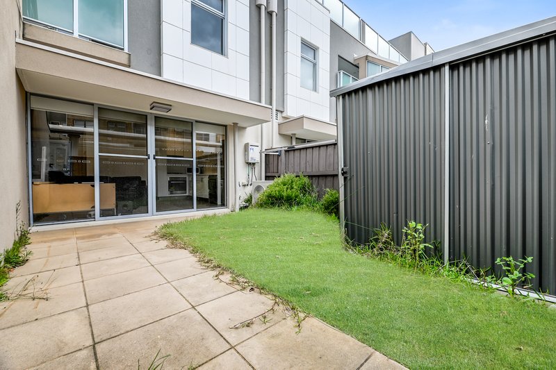 Photo - 17/302 Golflinks Road, Narre Warren VIC 3805 - Image 9