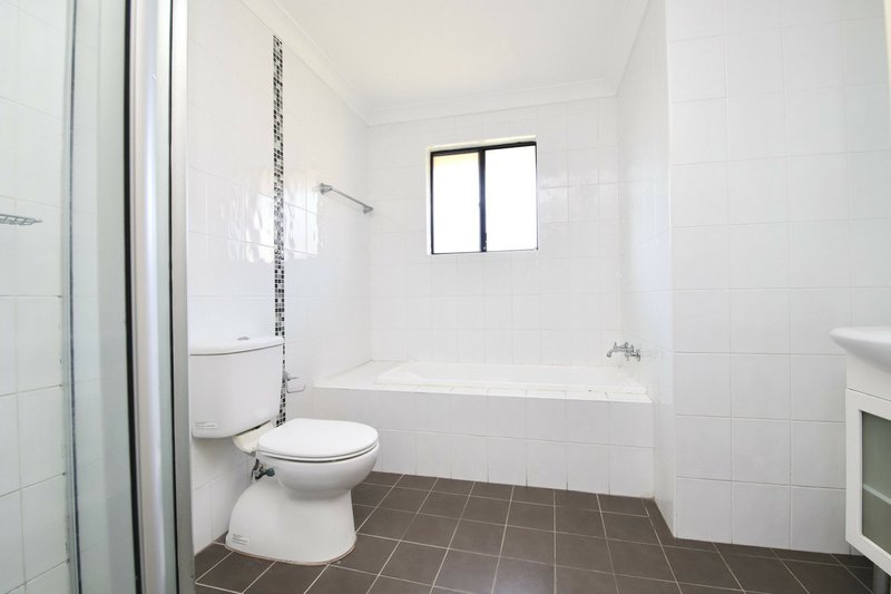 Photo - 17/31-33 Myrtle Road, Bankstown NSW 2200 - Image 5