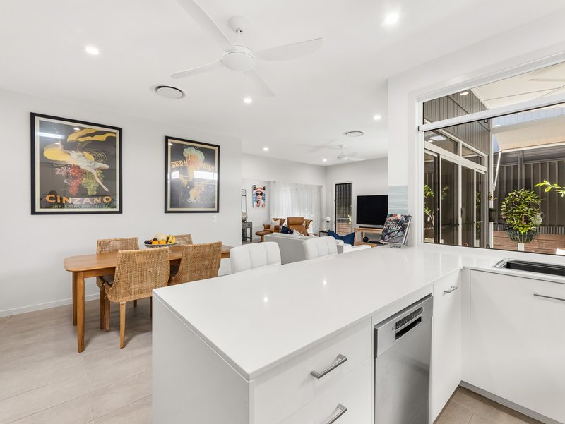 Photo - 173/1 Latitude Blvde "Latitude 25" Lifestyle Living , Nikenbah QLD 4655 - Image 5