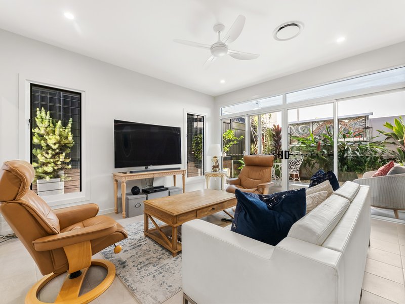 Photo - 173/1 Latitude Blvde "Latitude 25" Lifestyle Living , Nikenbah QLD 4655 - Image 9