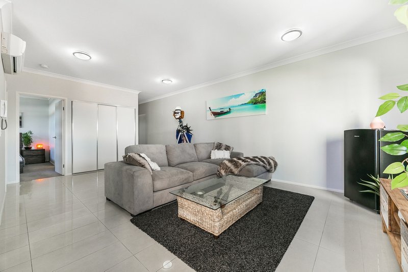 Photo - 17/39 Frank Street, Labrador QLD 4215 - Image 8