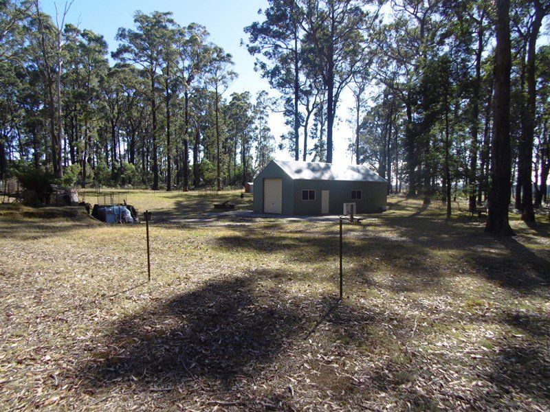 Photo - 174 Edenvale Crescent, Kinglake West VIC 3757 - Image 2