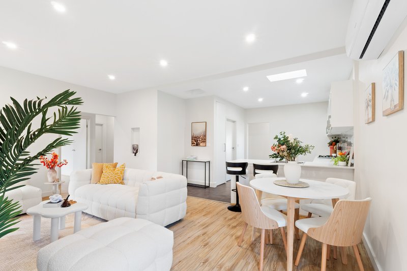 Photo - 1/74 Harlington Street, Clayton VIC 3168 - Image 3