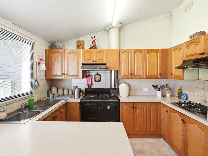 Photo - 174 La Cote Road, Greendale VIC 3341 - Image 2