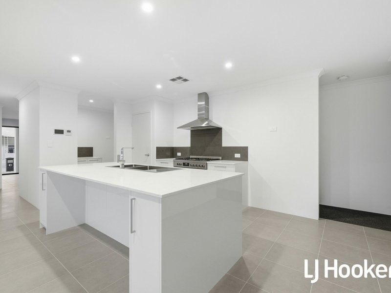 Photo - 174 Leeward Avenue, Eglinton WA 6034 - Image 3