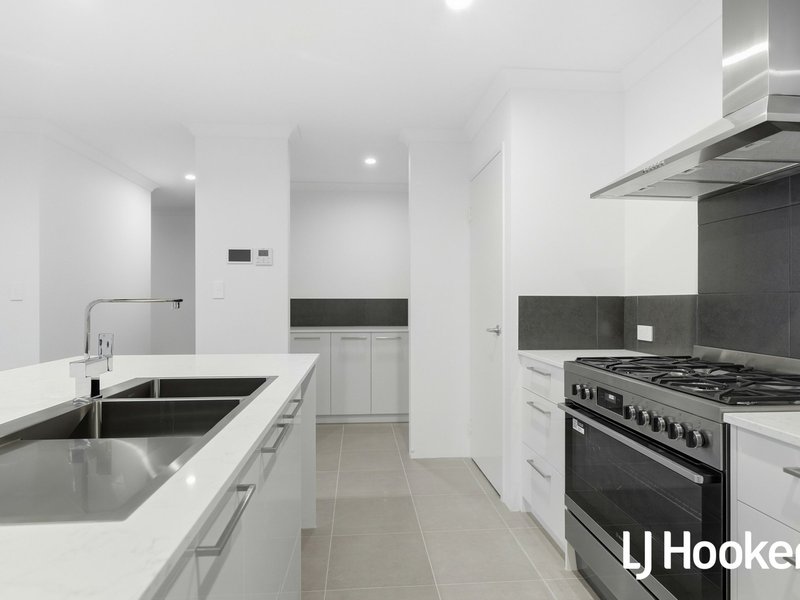 Photo - 174 Leeward Avenue, Eglinton WA 6034 - Image 4