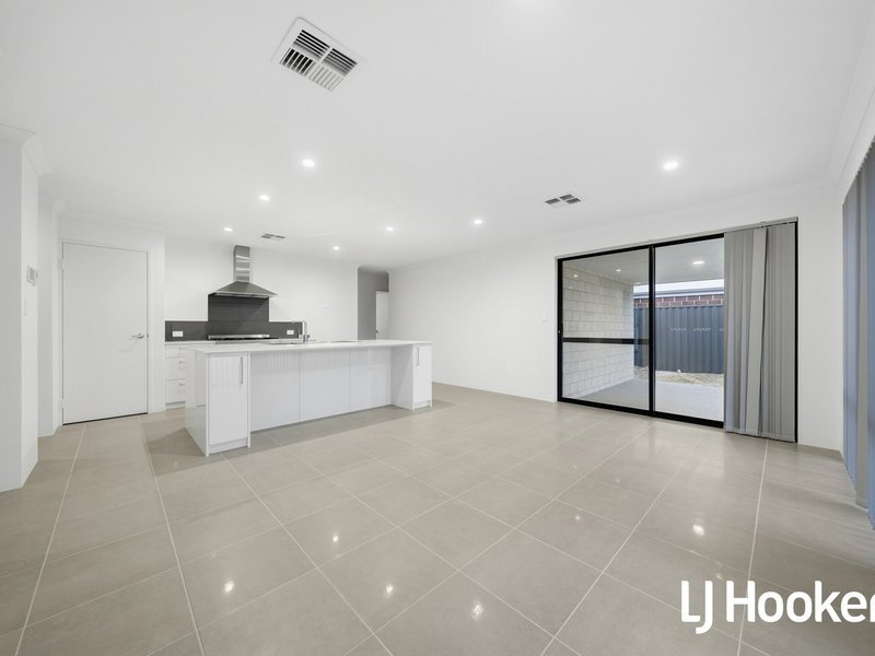 Photo - 174 Leeward Avenue, Eglinton WA 6034 - Image 6