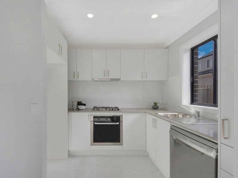 Photo - 1/74 Mamre Road, St Marys NSW 2760 - Image 2