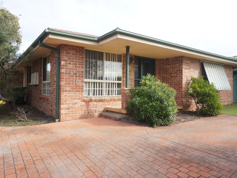 1/74 Old Bar Road, Old Bar NSW 2430