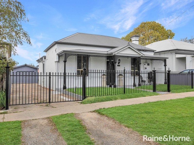 174 Seymour Street, Bathurst NSW 2795