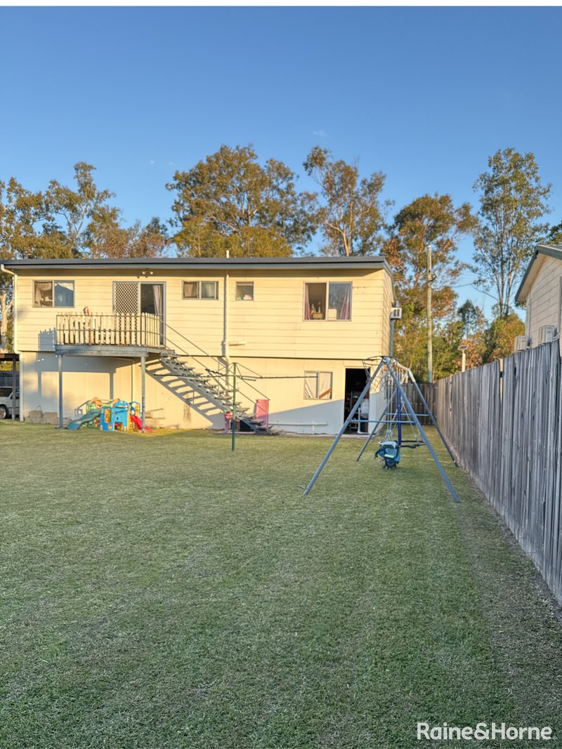 Photo - 174 Stanley Street, Strathpine QLD 4500 - Image 4