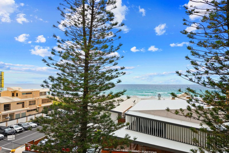 Photo - 17/4 Thornton Street, Surfers Paradise QLD 4217 - Image 2