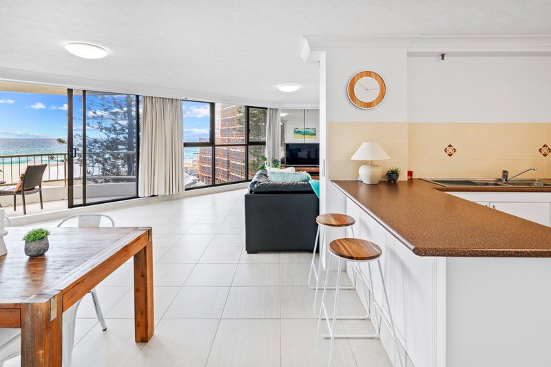 Photo - 17/4 Thornton Street, Surfers Paradise QLD 4217 - Image 3