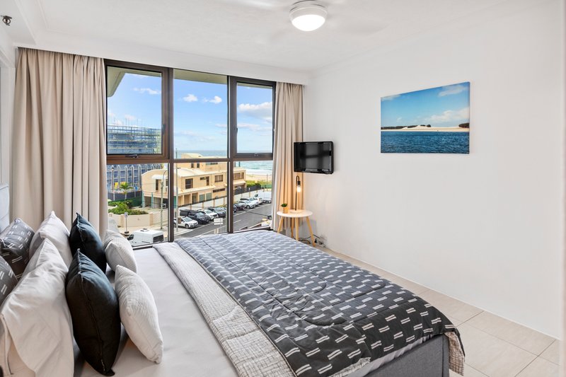 Photo - 17/4 Thornton Street, Surfers Paradise QLD 4217 - Image 17