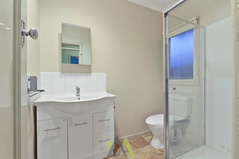 Photo - 1/74 Wells Road, Seaford VIC 3198 - Image 6