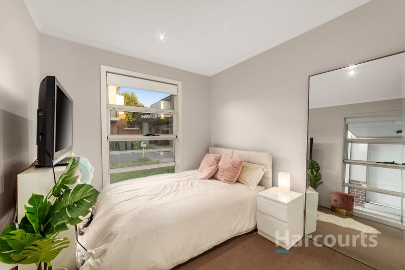 Photo - 17/440 Stud Road, Wantirna South VIC 3152 - Image 5