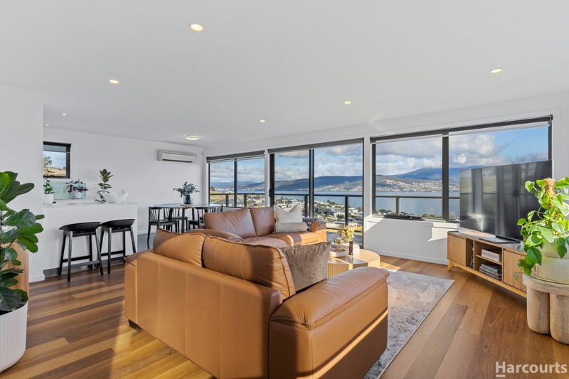 Photo - 1/746 Oceana Drive, Tranmere TAS 7018 - Image 3