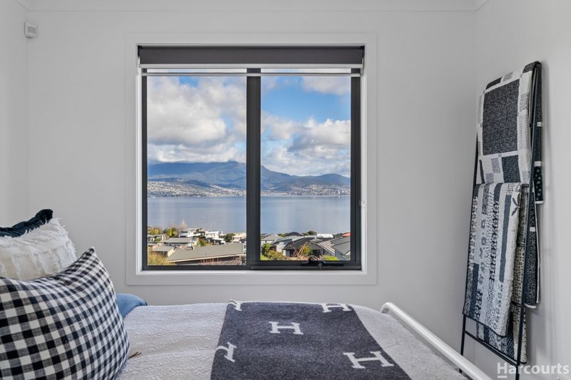 Photo - 1/746 Oceana Drive, Tranmere TAS 7018 - Image 17