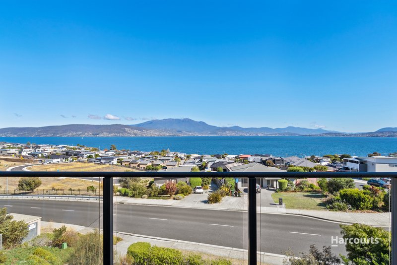 Photo - 1/746 Oceana Drive, Tranmere TAS 7018 - Image 6
