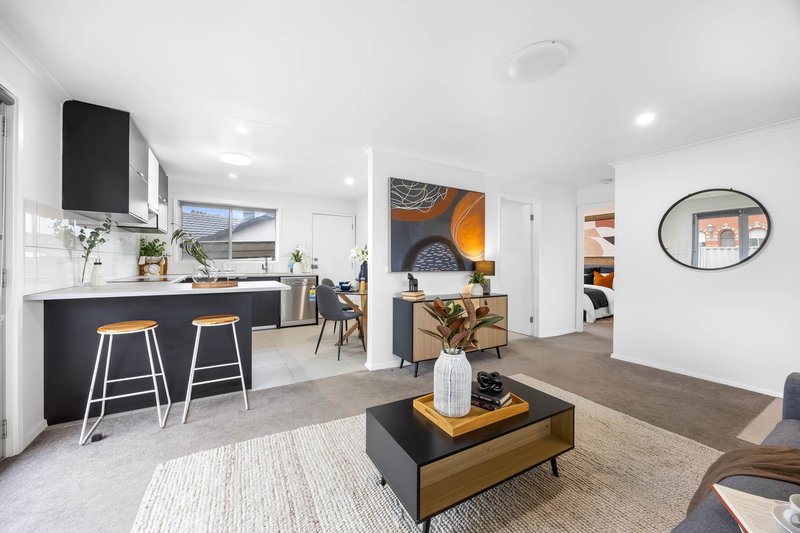 Photo - 1/749 Geelong Road, Canadian VIC 3350 - Image 3
