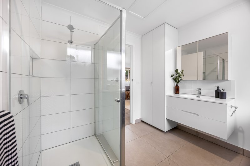 Photo - 1/749 Geelong Road, Canadian VIC 3350 - Image 9