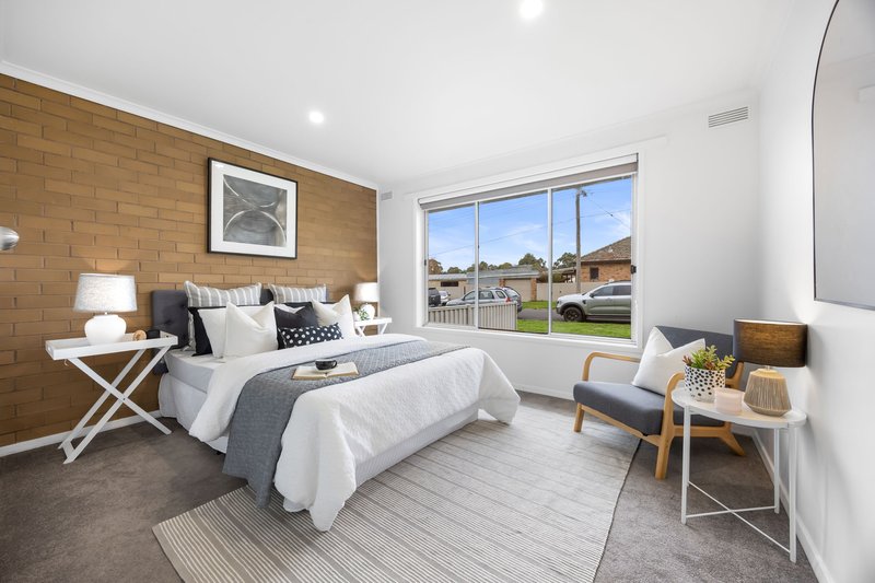 Photo - 1/749 Geelong Road, Canadian VIC 3350 - Image 10