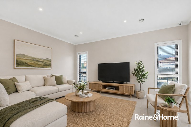 Photo - 175 Buckley Street, Noble Park VIC 3174 - Image 2