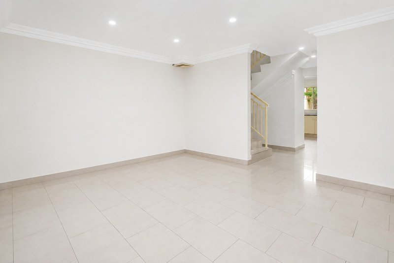 Photo - 1/75 Chelmsford Road, South Wentworthville NSW 2145 - Image 2