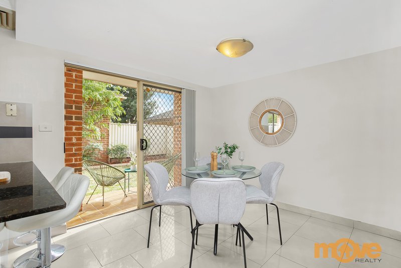 Photo - 1/75 Chelmsford Road, South Wentworthville NSW 2145 - Image 5