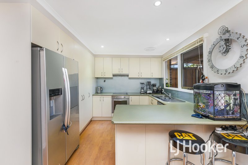 Photo - 175 Endeavour Drive, Cranbourne North VIC 3977 - Image 5