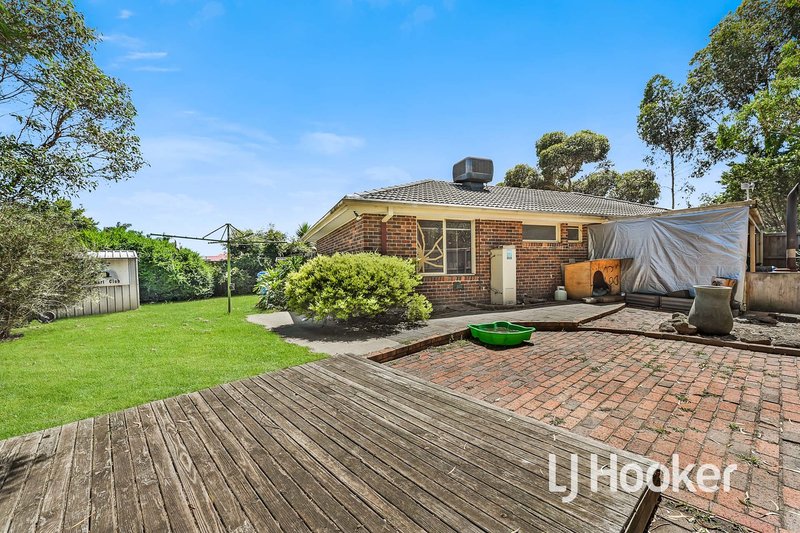 Photo - 175 Endeavour Drive, Cranbourne North VIC 3977 - Image 10