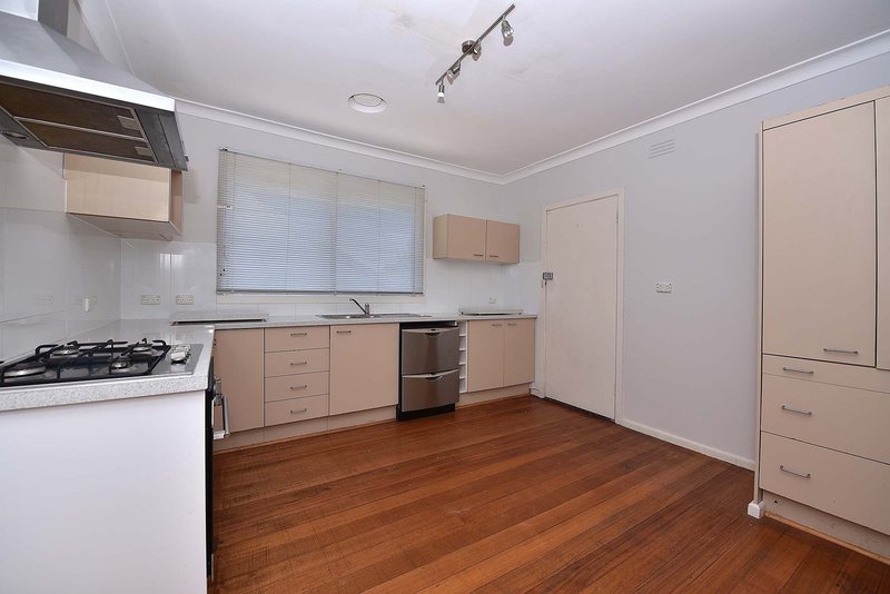 Photo - 1/75 Foot Street, Frankston VIC 3199 - Image 4