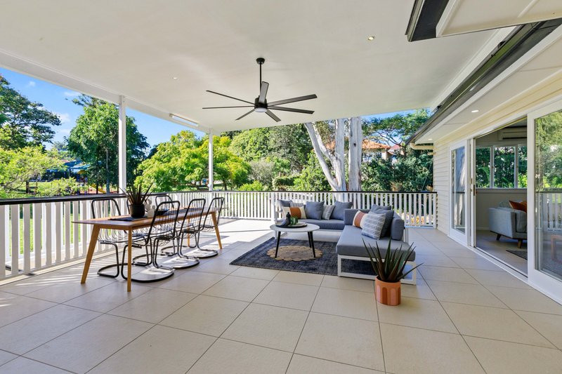 Photo - 175 Harold Street, Holland Park QLD 4121 - Image 2