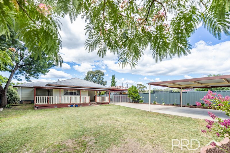 Photo - 175 Lambie Street, Tumut NSW 2720 - Image