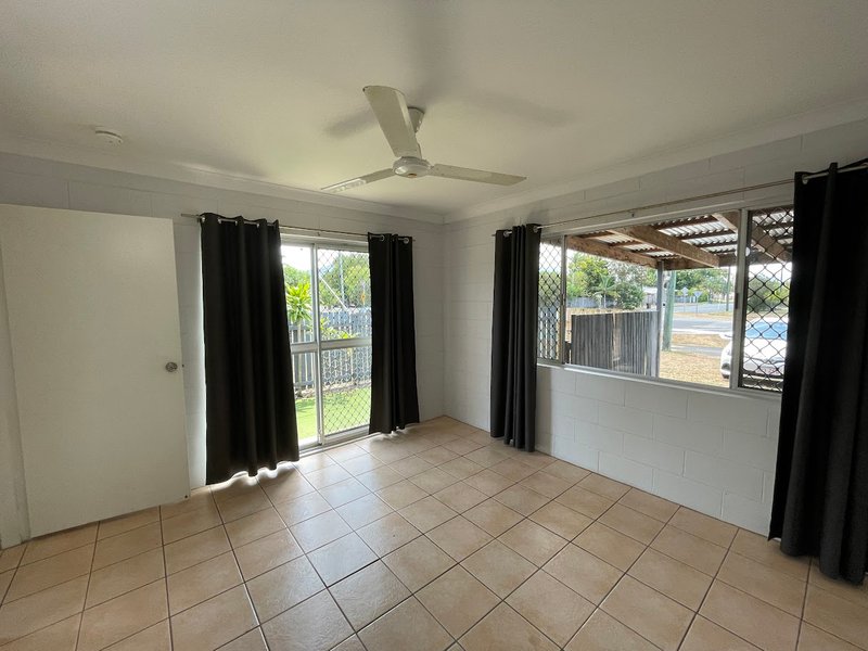 Photo - 1/75 Mann Street, Westcourt QLD 4870 - Image 6