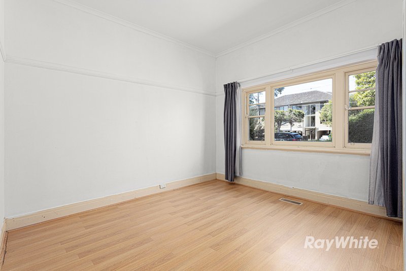 Photo - 175 Murrumbeena Road, Murrumbeena VIC 3163 - Image 3