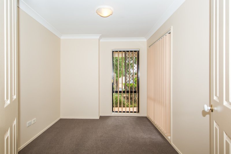 Photo - 175 Saturn Crescent, Bridgeman Downs QLD 4035 - Image 4