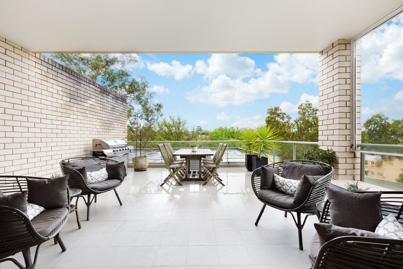 Photo - 17/50-52 Earle Street, Cremorne NSW 2090 - Image 2