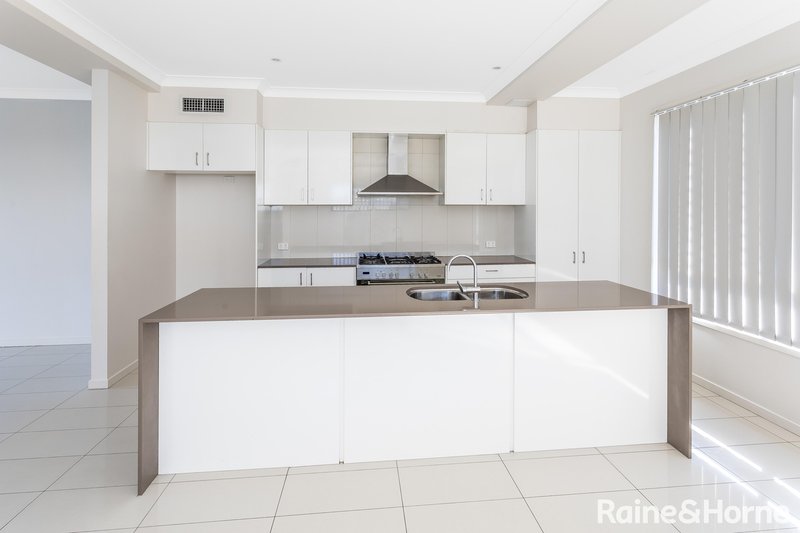Photo - 17/50 Lakefield Drive, North Lakes QLD 4509 - Image 4