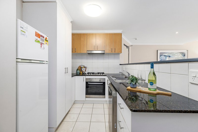 Photo - 17/50 Moore Street, Turner ACT 2612 - Image 3