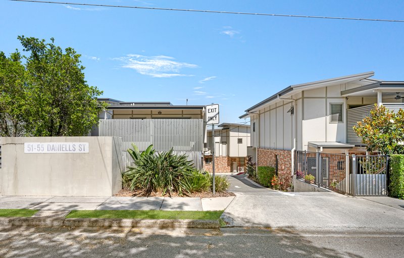 Photo - 17/51-55 Daniells Street, Carina QLD 4152 - Image 1