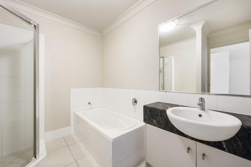 Photo - 17/51-55 Daniells Street, Carina QLD 4152 - Image 5